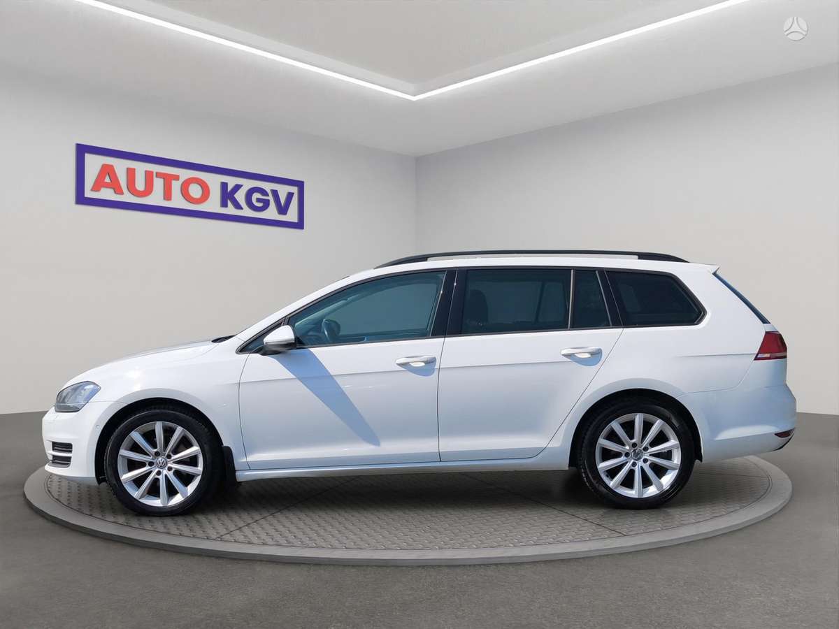 Volkswagen Golf - 2