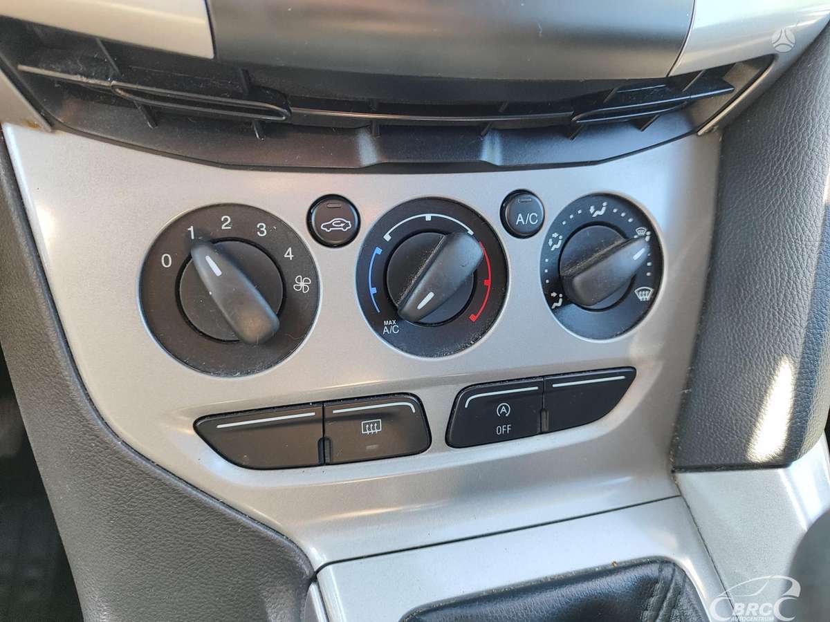 Ford Focus, 1.6 l., universalas