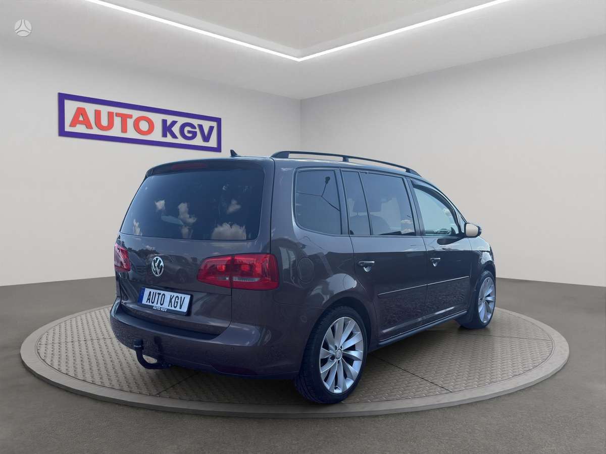 Volkswagen Touran - 5