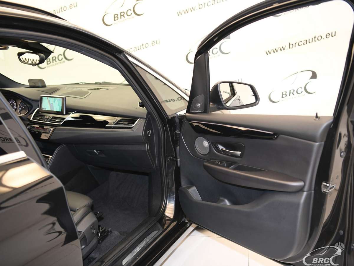 BMW 218 Active Tourer, 2.0 l., Минивэн