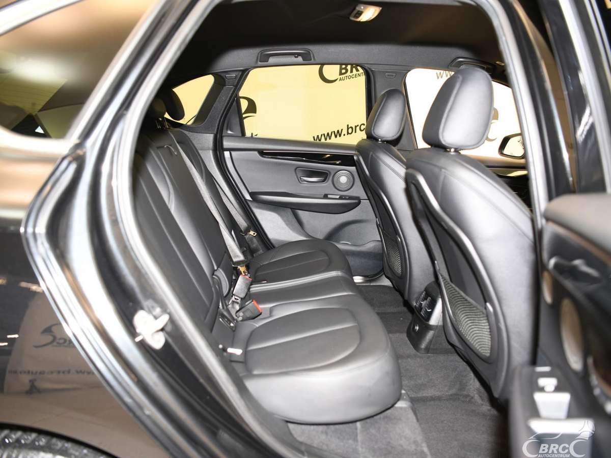 BMW 218 Active Tourer, 2.0 l., Минивэн