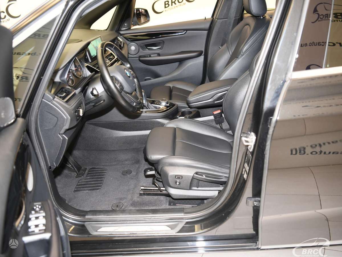 BMW 218 Active Tourer, 2.0 l., Минивэн