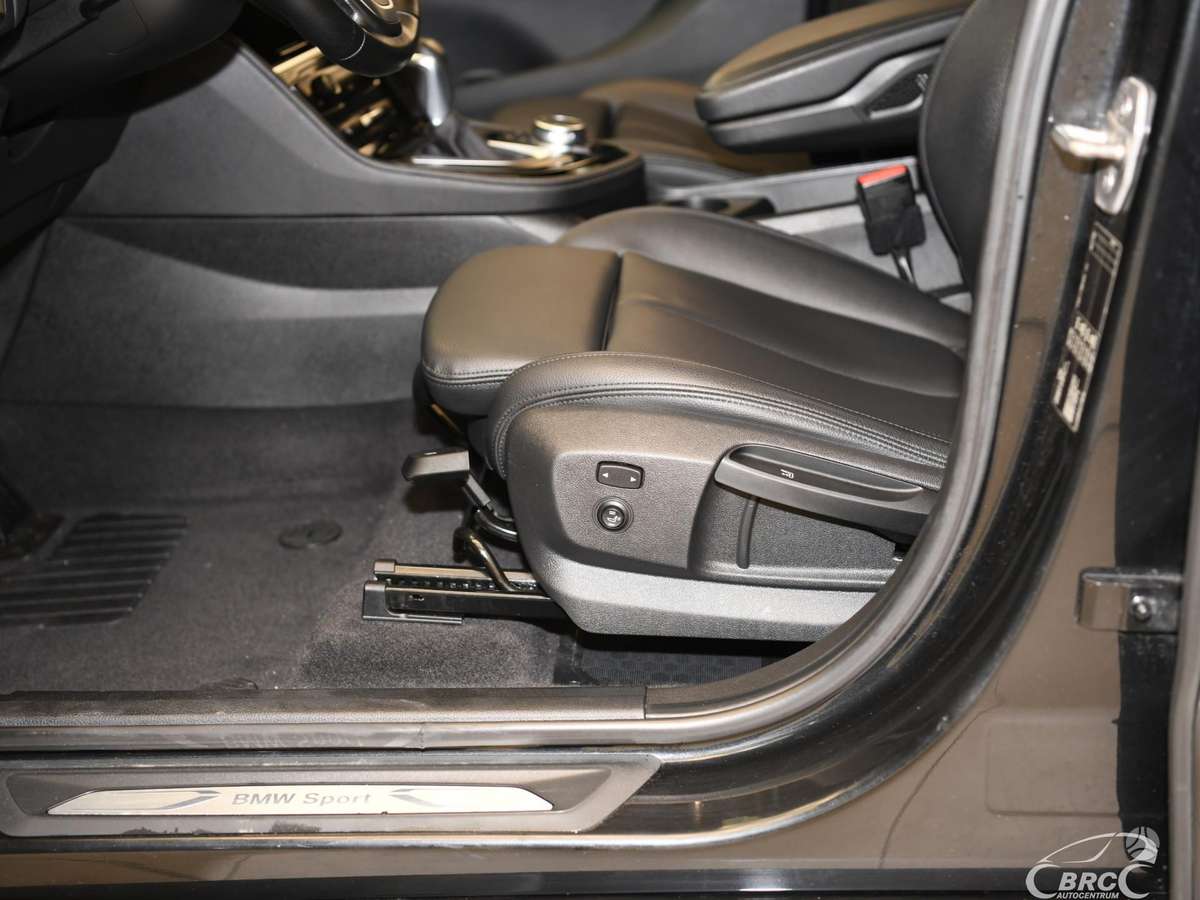 BMW 218 Active Tourer, 2.0 l., Минивэн