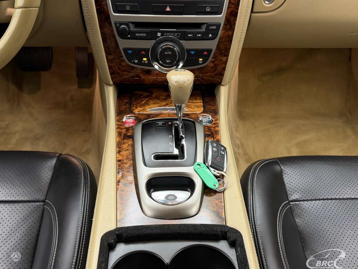 Jaguar XKR, 4.2 l., Купе (coupe)