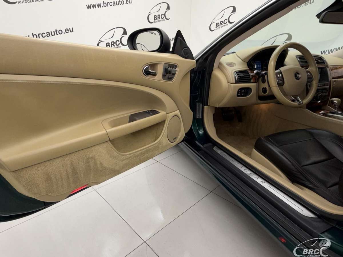 Jaguar XKR, 4.2 l., Купе (coupe)