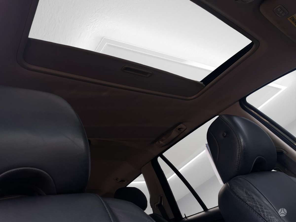 Volvo XC90 - 9