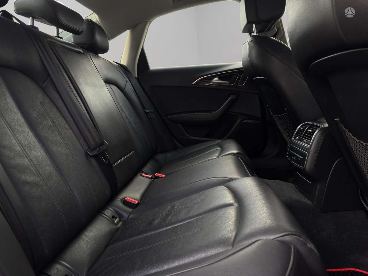Audi A6, 2.0 l., Седан