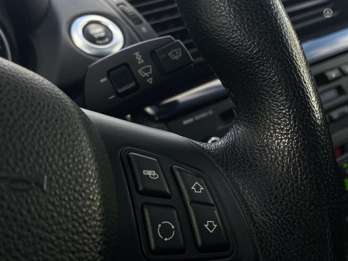 BMW 120, 2.0 l., hatchback