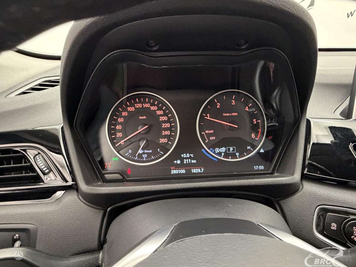BMW X1, 2.0 l., off-road / crossover