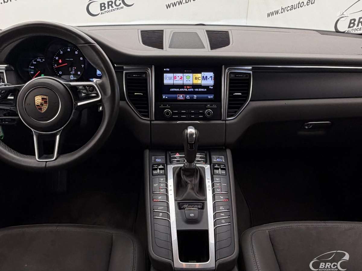 Porsche Macan, 2.0 l., off-road / crossover