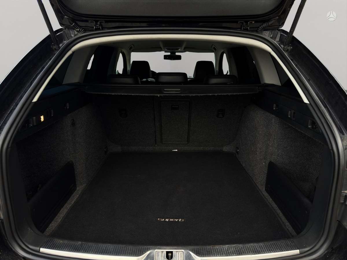 Škoda Superb - 10