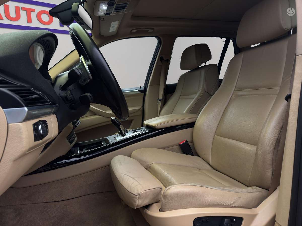 BMW X5, 3.0 l., off-road / crossover
