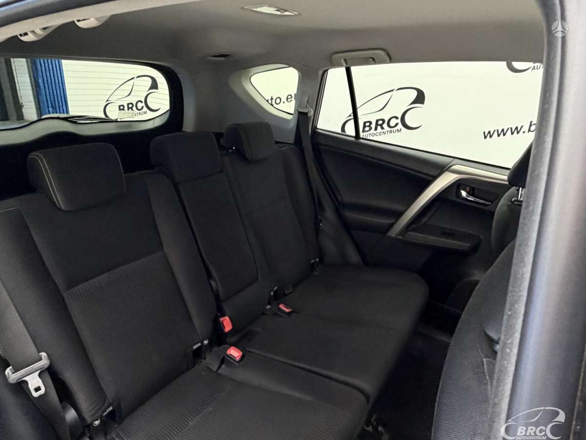 Toyota RAV4 - 12