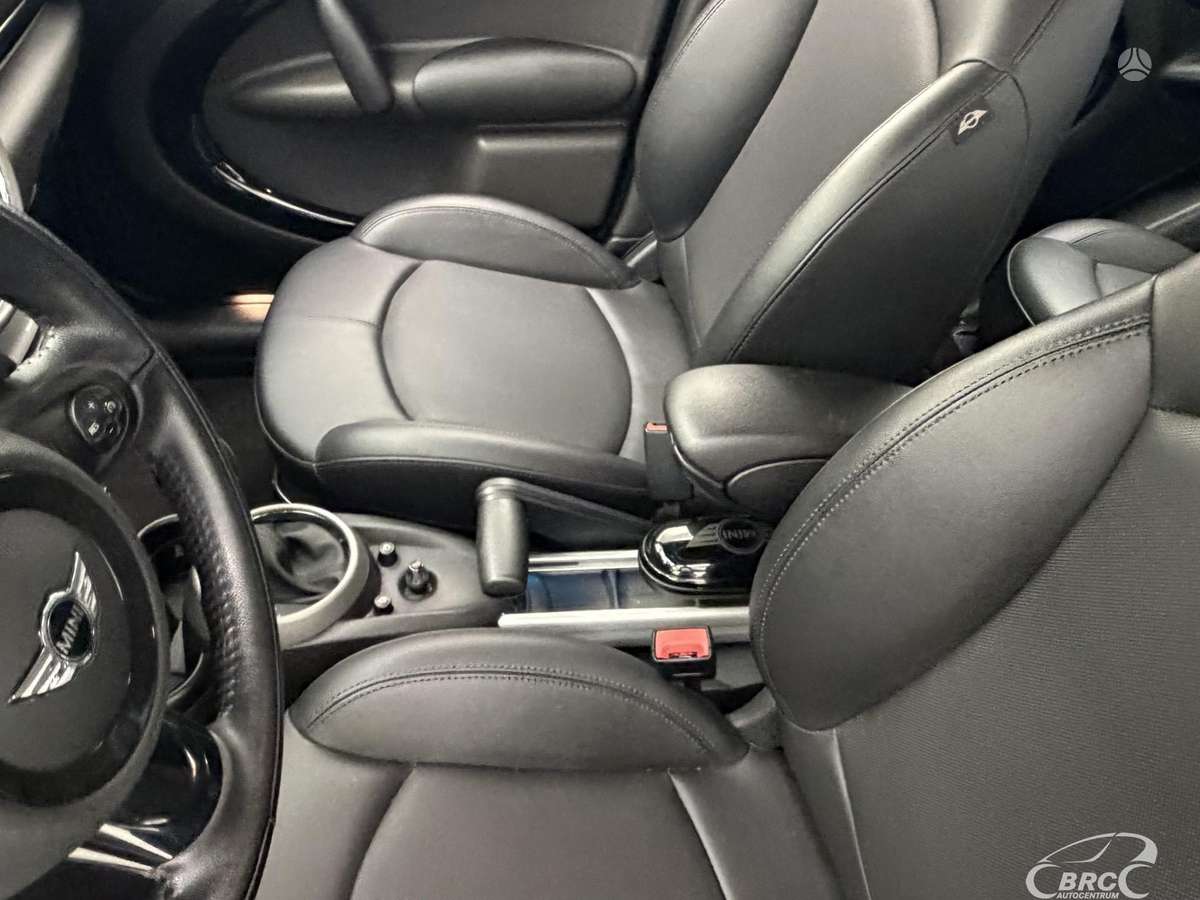 Mini Cooper S, 1.6 l., hatchback