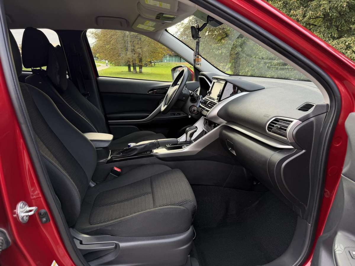 Mitsubishi Eclipse Cross, 1.5 l., Внедорожник / Кроссовер