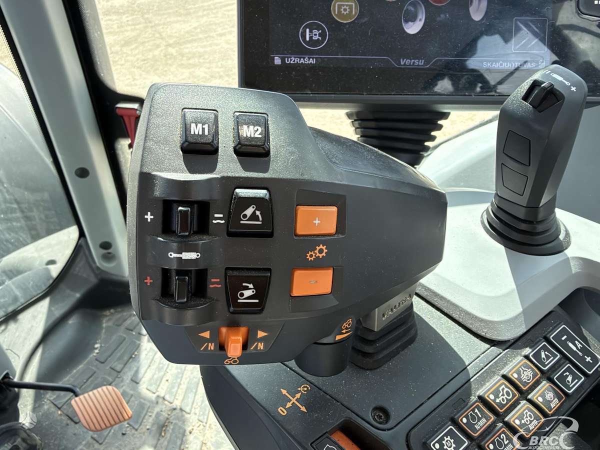 Valtra T235, tractors