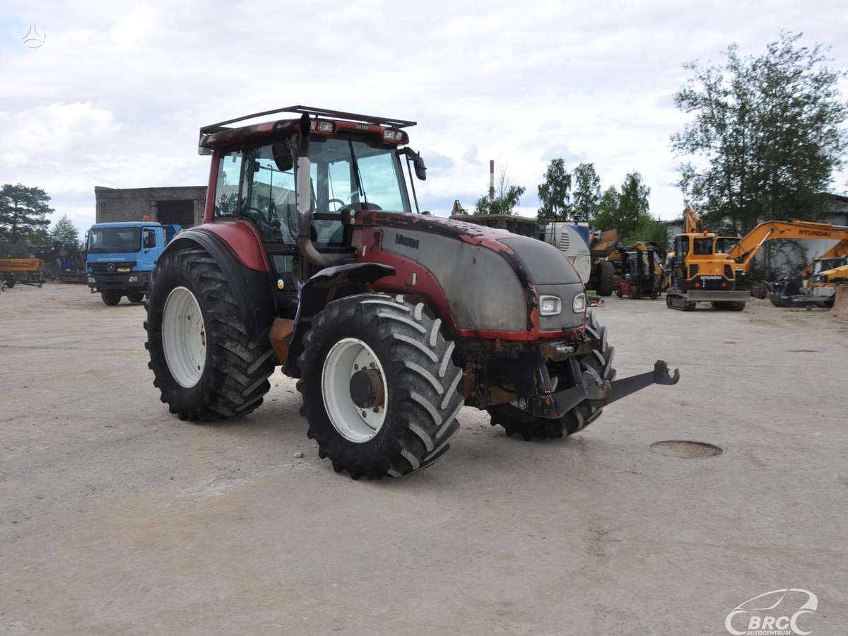 Valtra T190, traktori