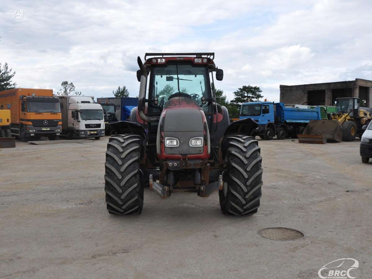 Valtra T190, traktori
