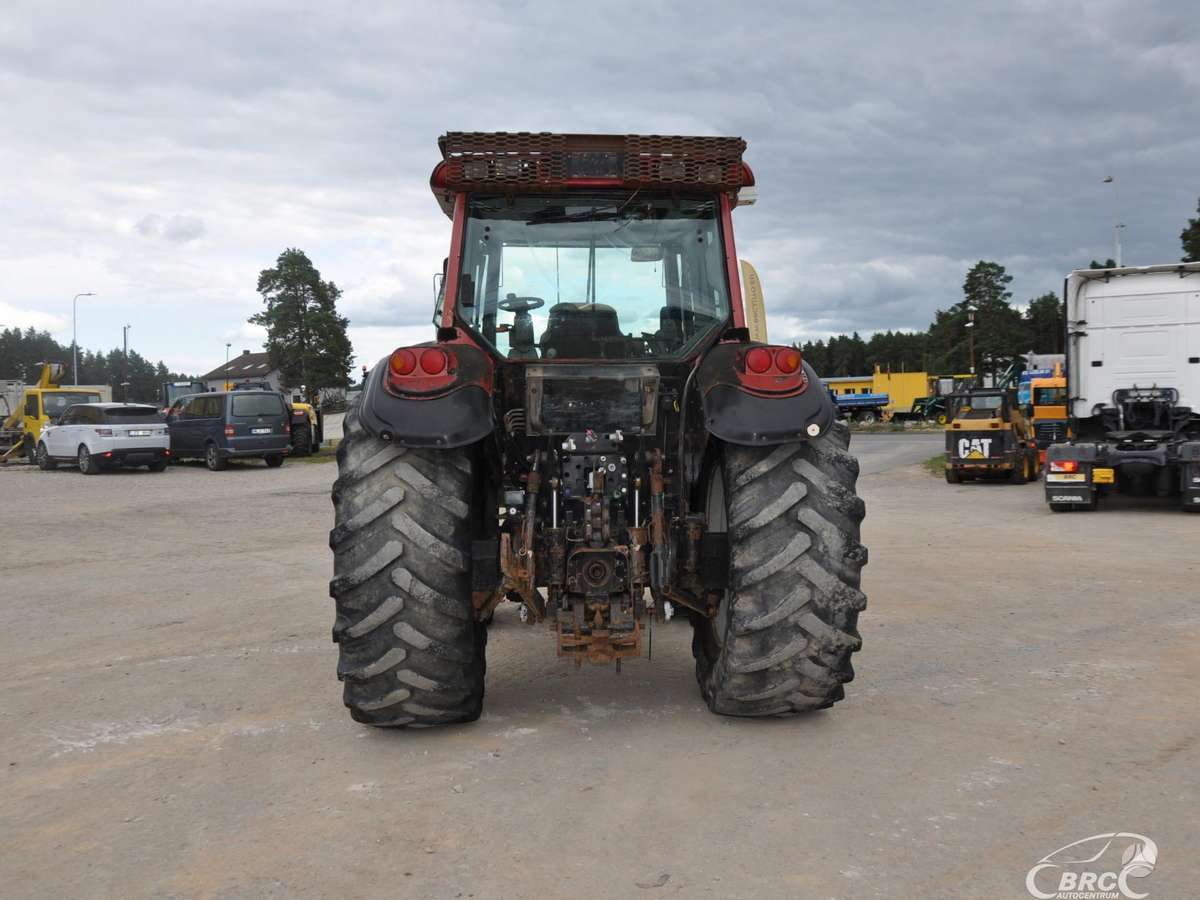 Valtra T190, traktori