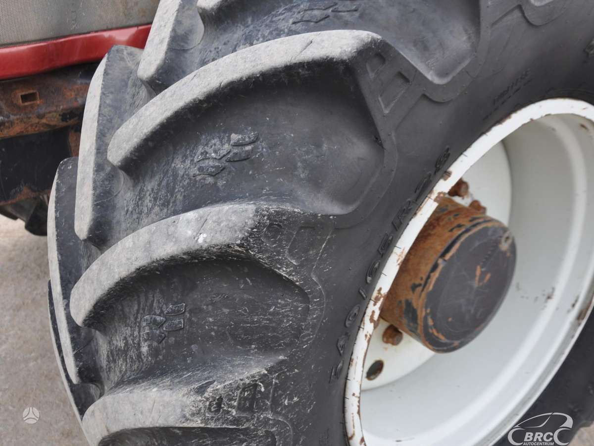 Valtra T190, traktori