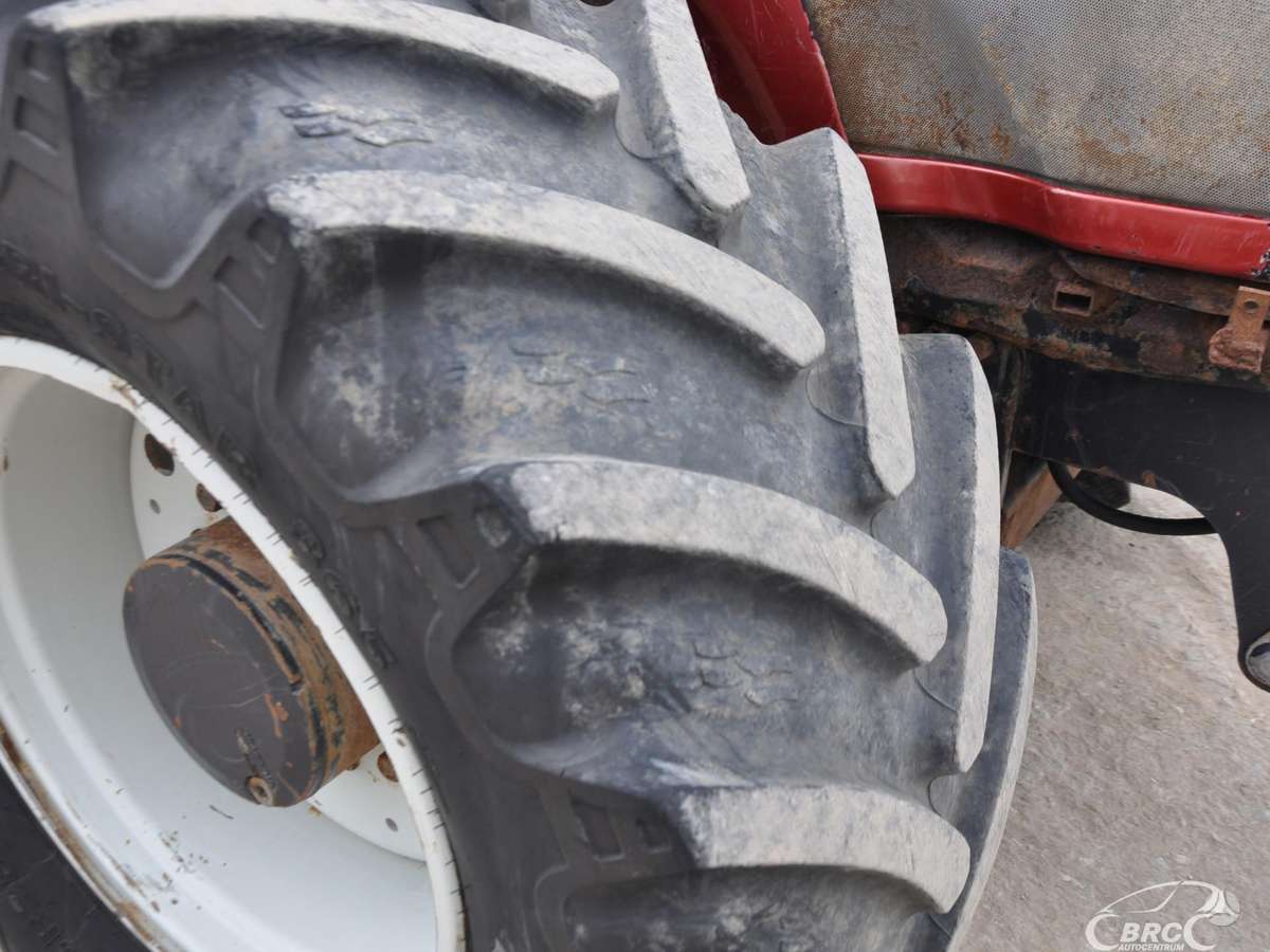 Valtra T190, traktori