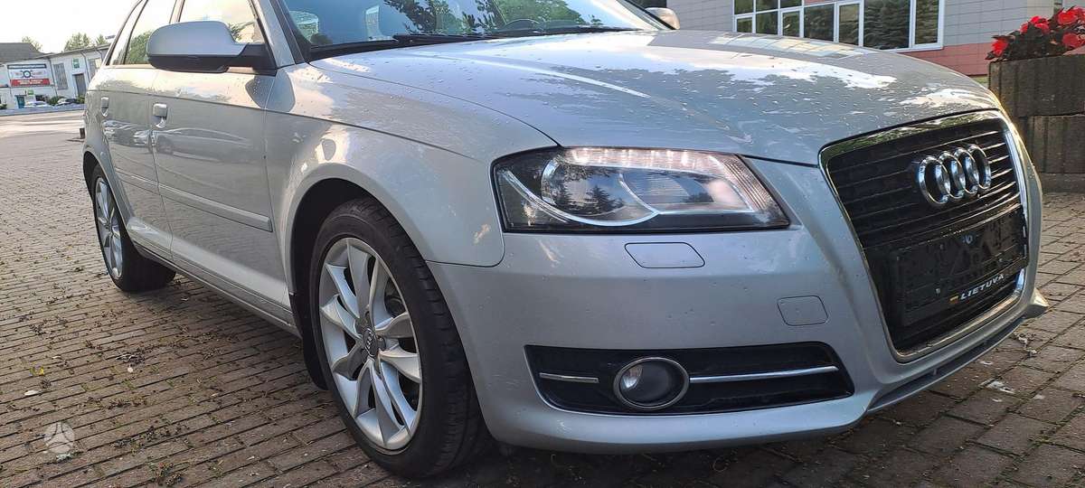 Audi A3, 1.6 l., Хэтчбек