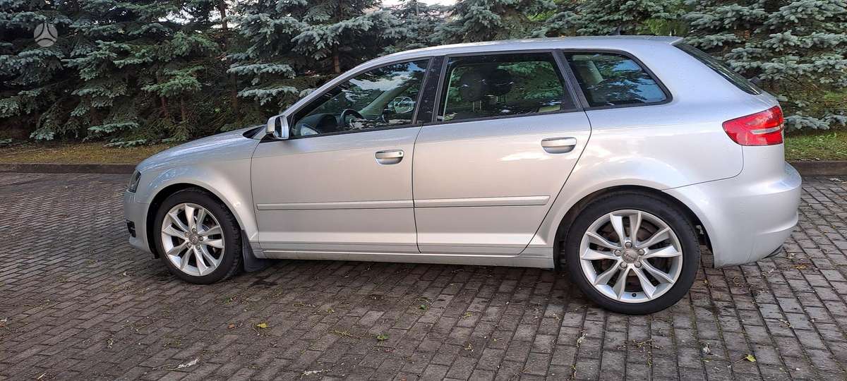 Audi A3, 1.6 l., hatchback