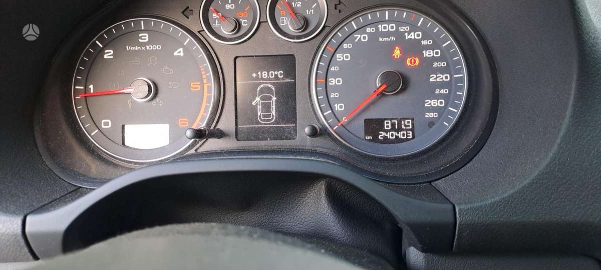 Audi A3, 1.6 l., hatchback