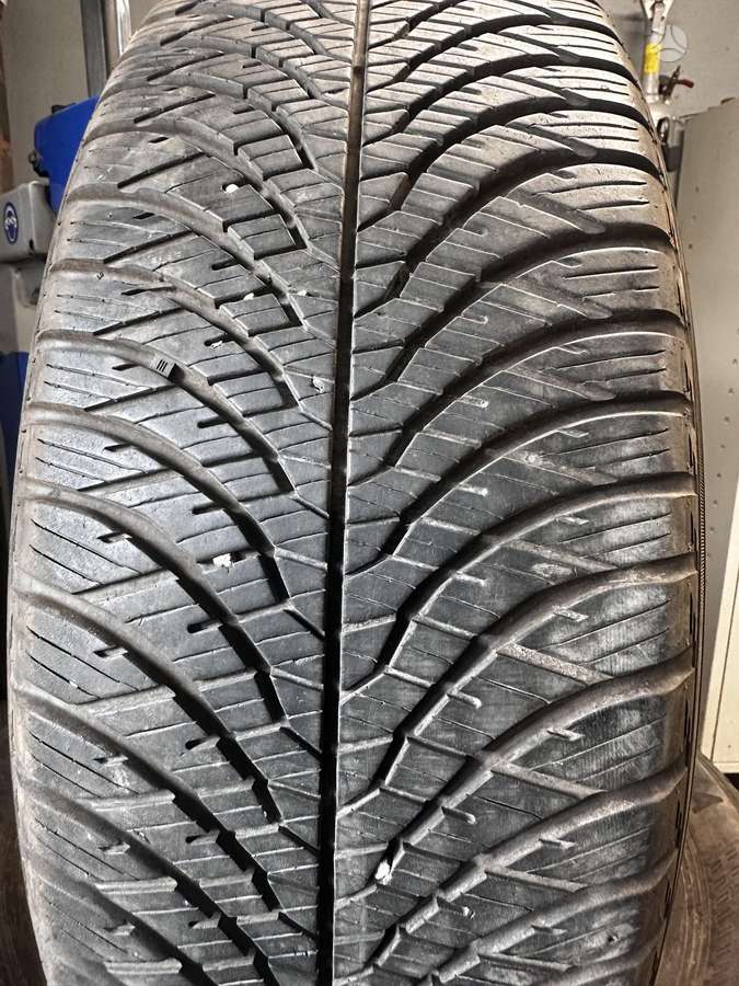 Yokohama, universalios 225/60 R18