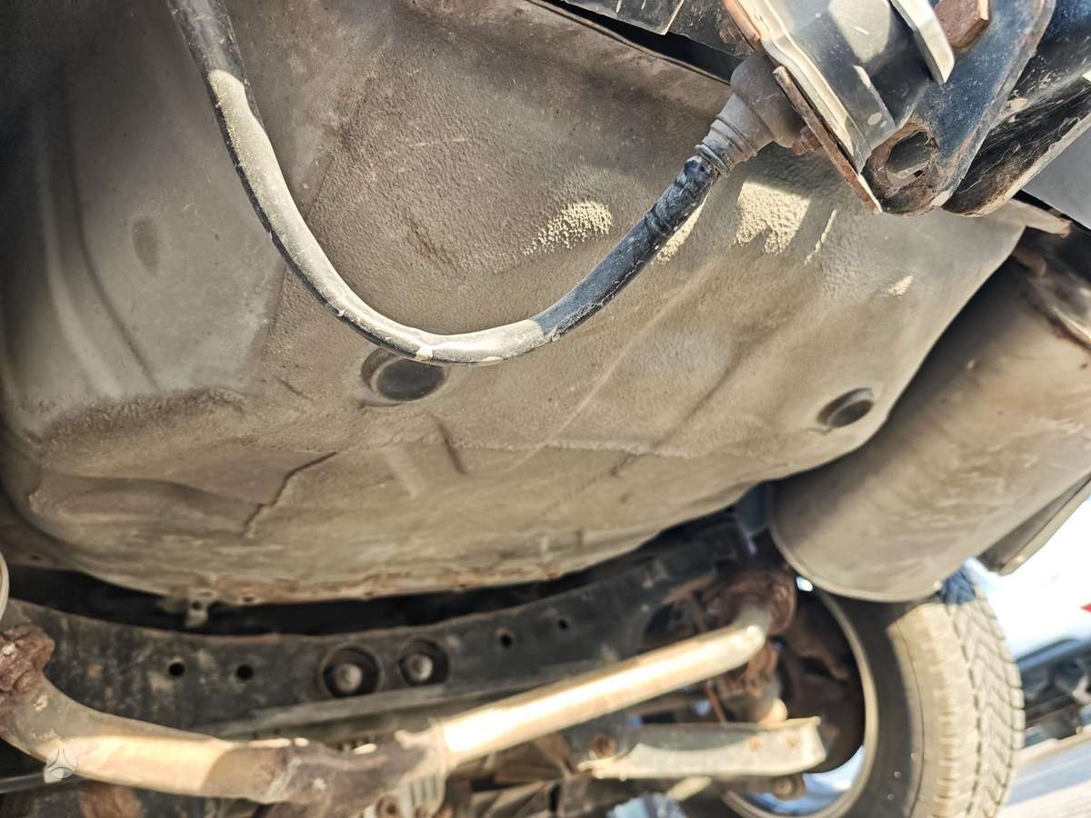 Subaru Forester, 2.0 l., off-road / crossover