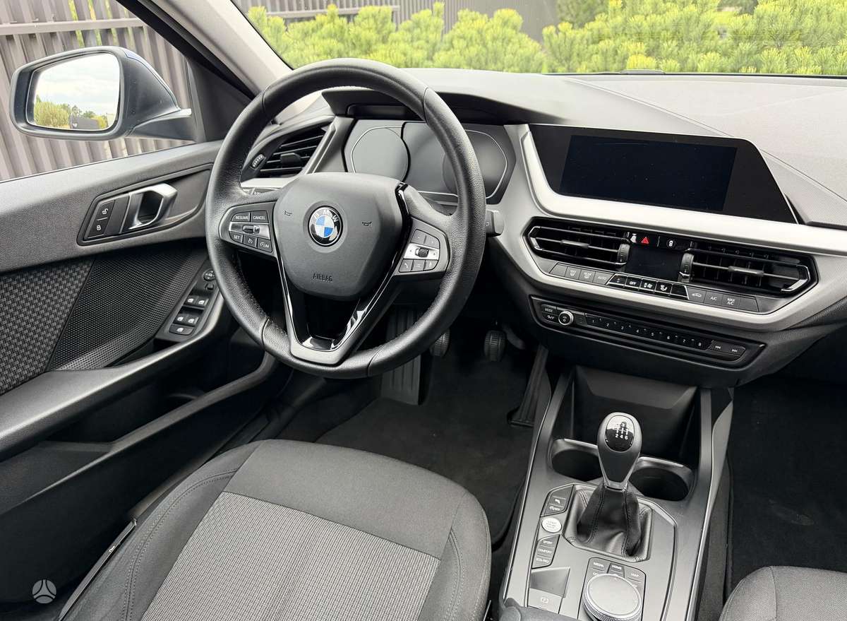 BMW 116, 1.5 l., Хэтчбек