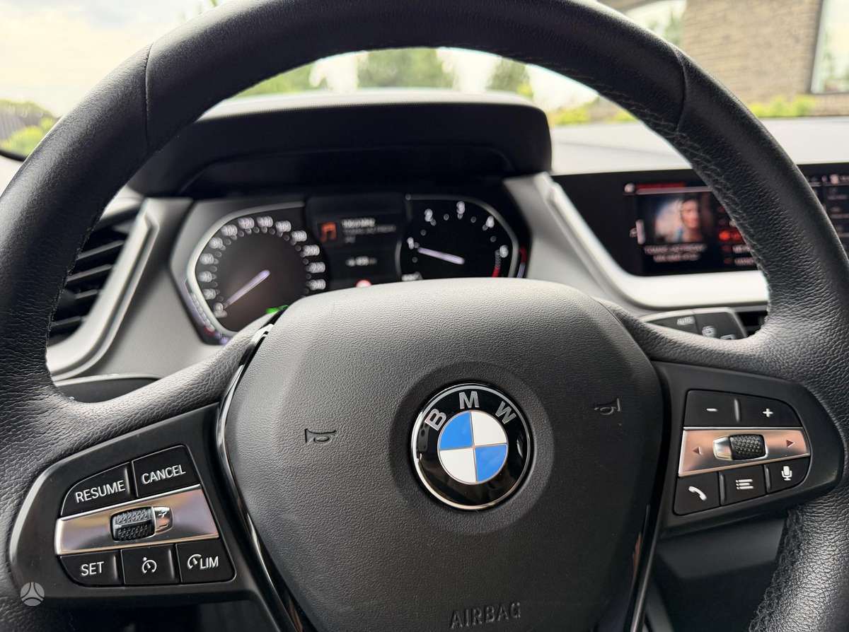 BMW 116, 1.5 l., Хэтчбек