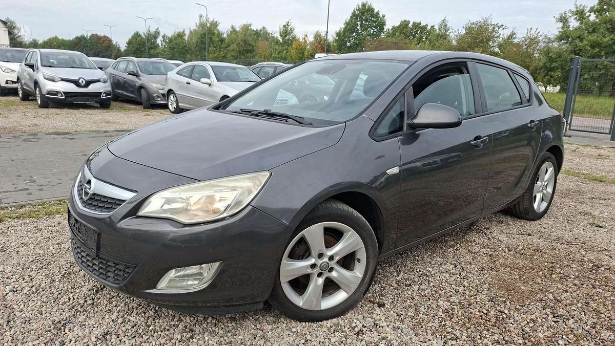 Opel Astra, 1.4 l., Хэтчбек