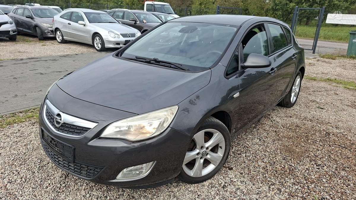 Opel Astra, 1.4 l., hatchback