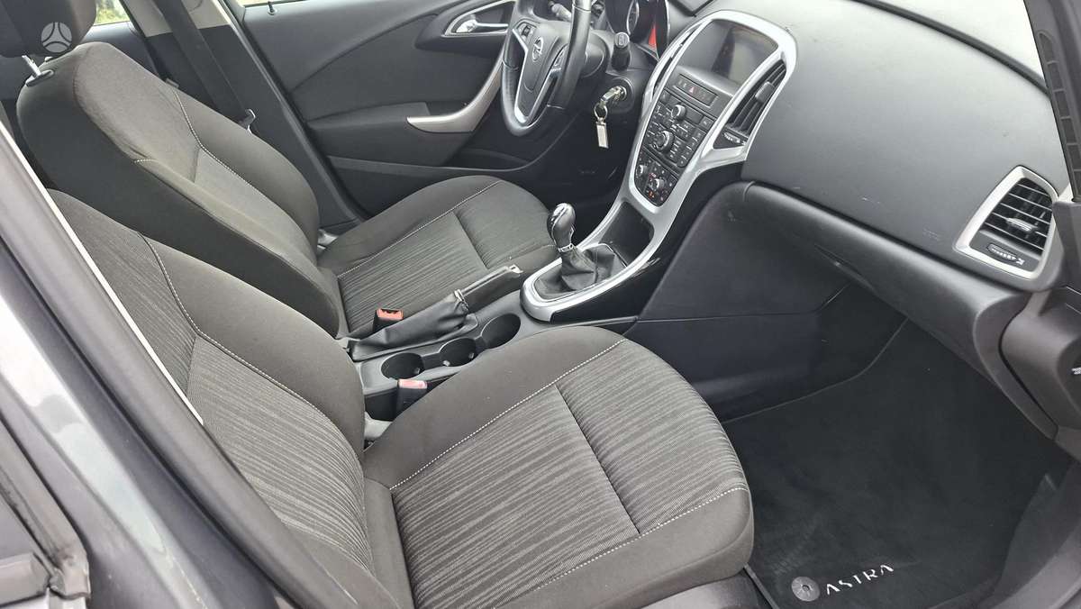 Opel Astra, 1.4 l., Хэтчбек