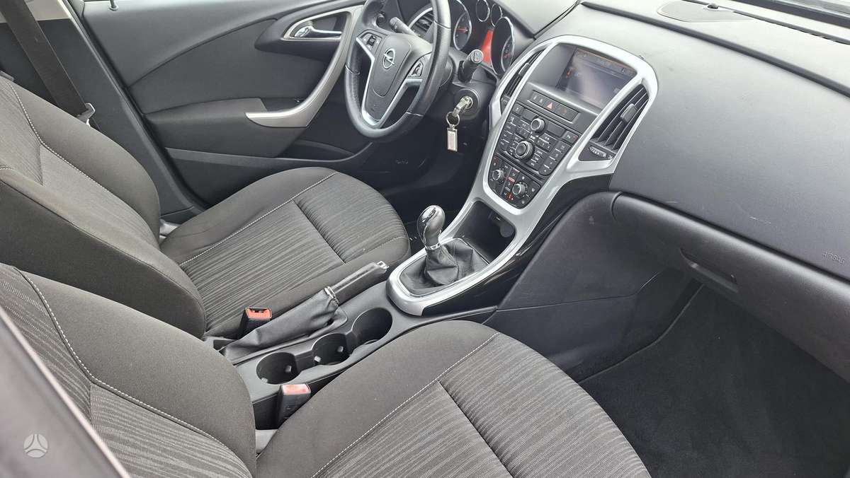 Opel Astra, 1.4 l., hatchback