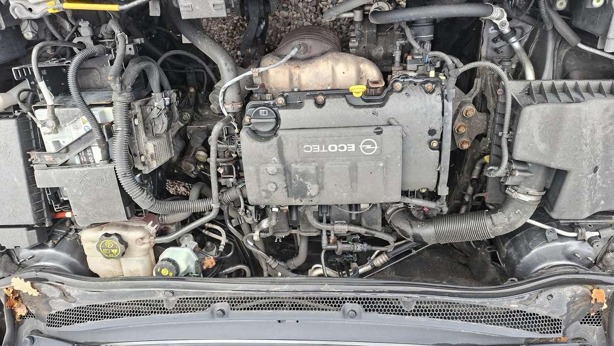Opel Astra, 1.4 l., Хэтчбек