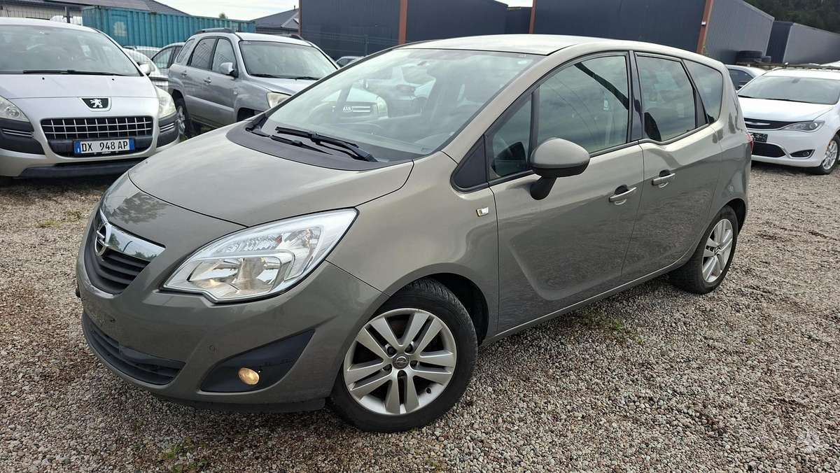 Opel Meriva, 1.3 l., hatchback