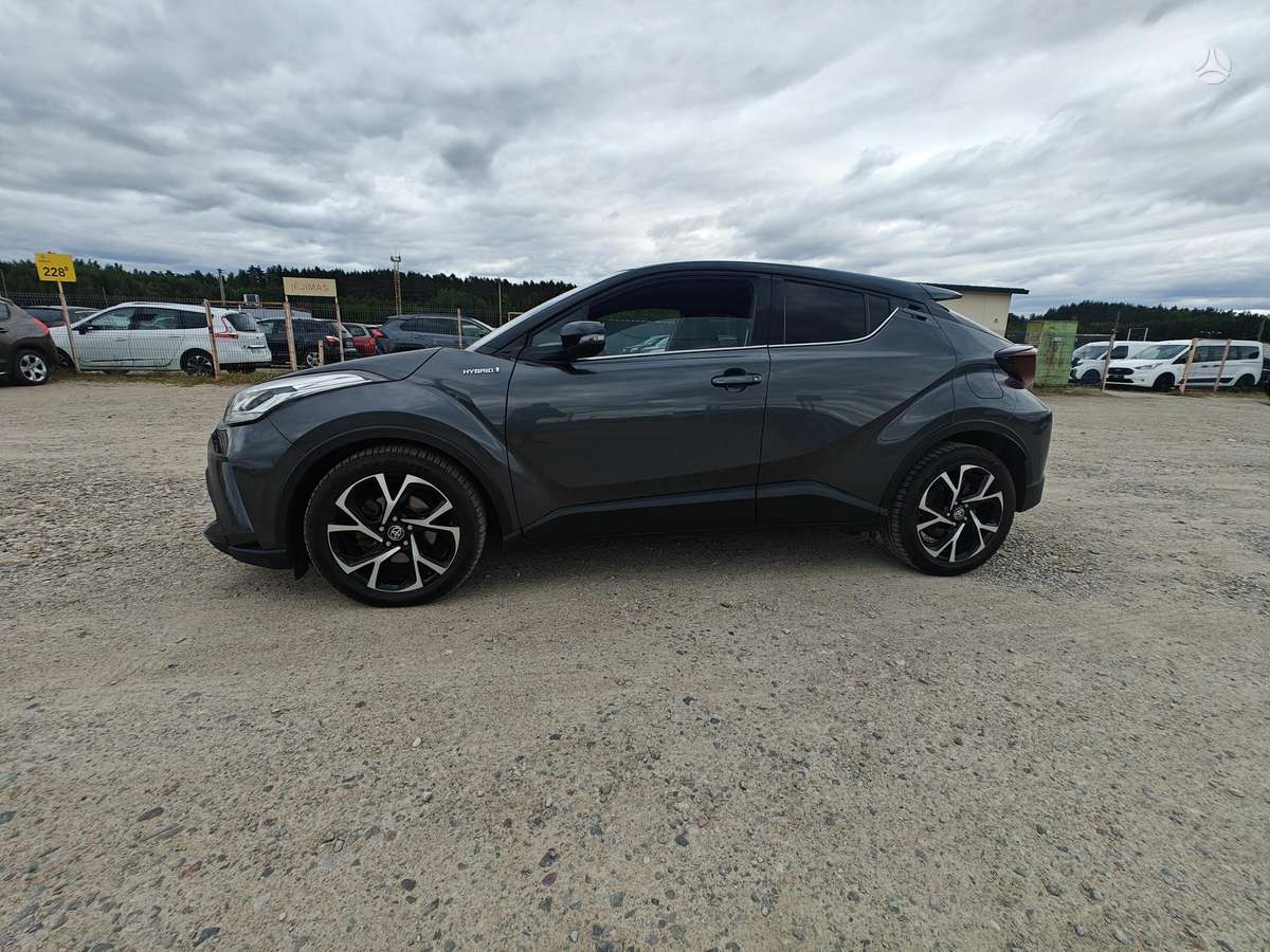 Toyota C-HR - 5
