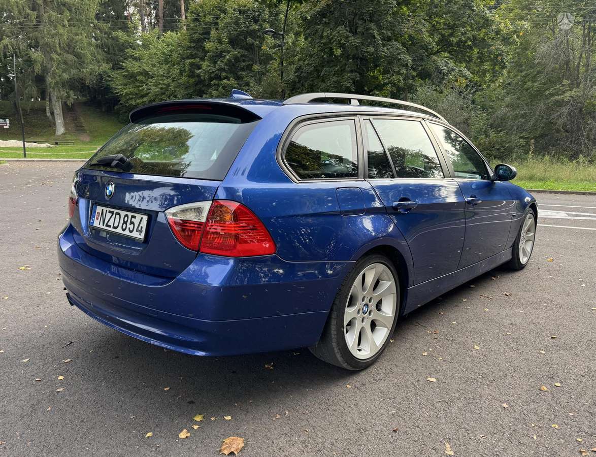 BMW 320, 2.0 l., wagon