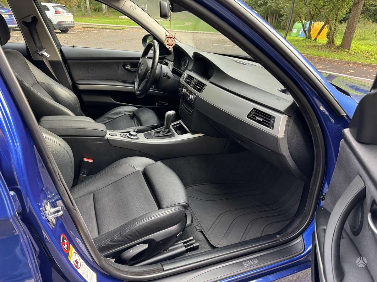 BMW 320, 2.0 l., universalas