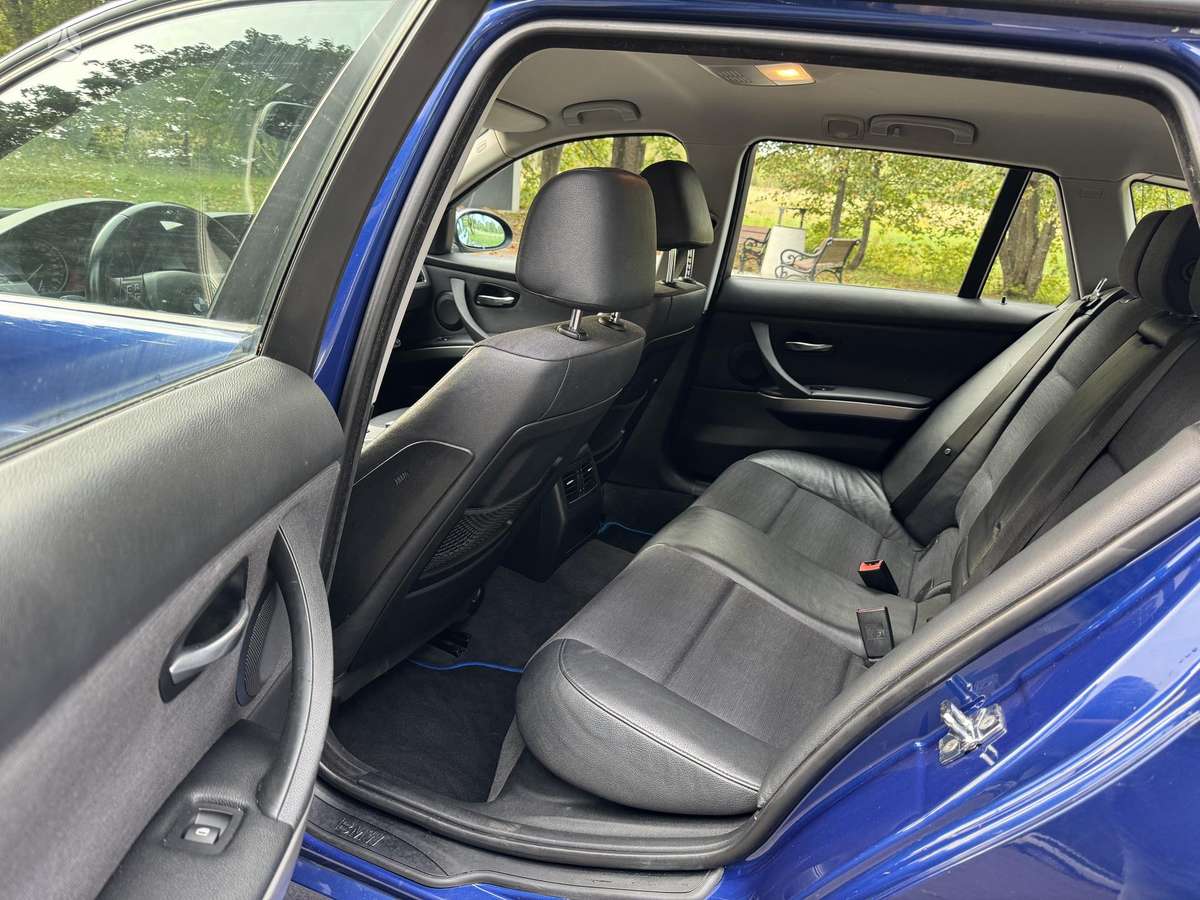 BMW 320, 2.0 l., wagon