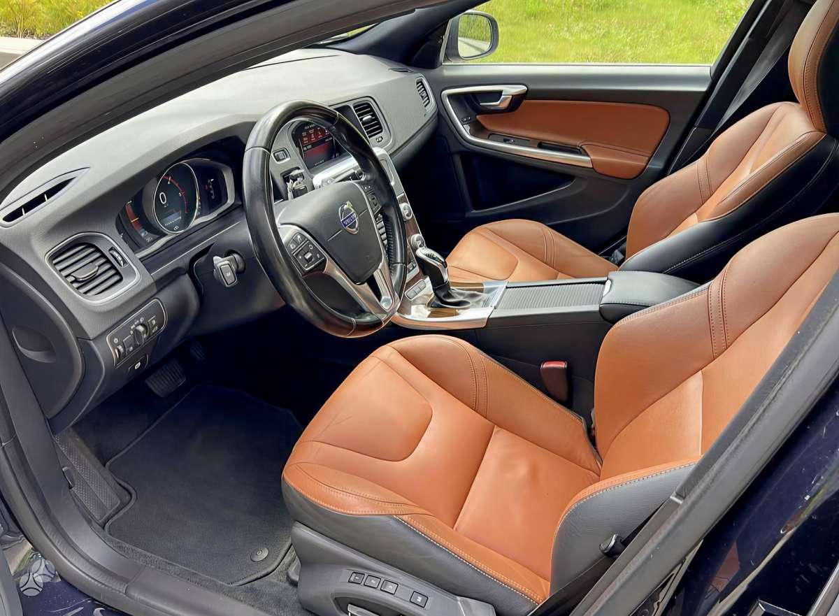 Volvo V60, 2.4 l., Универсал