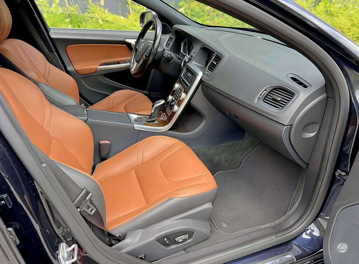 Volvo V60, 2.4 l., Универсал