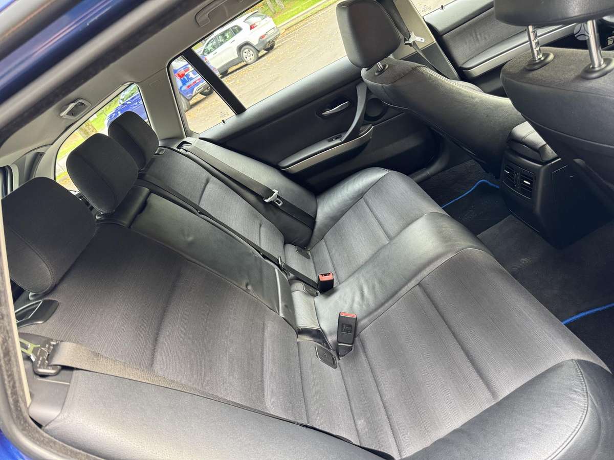 BMW 320, 2.0 l., wagon