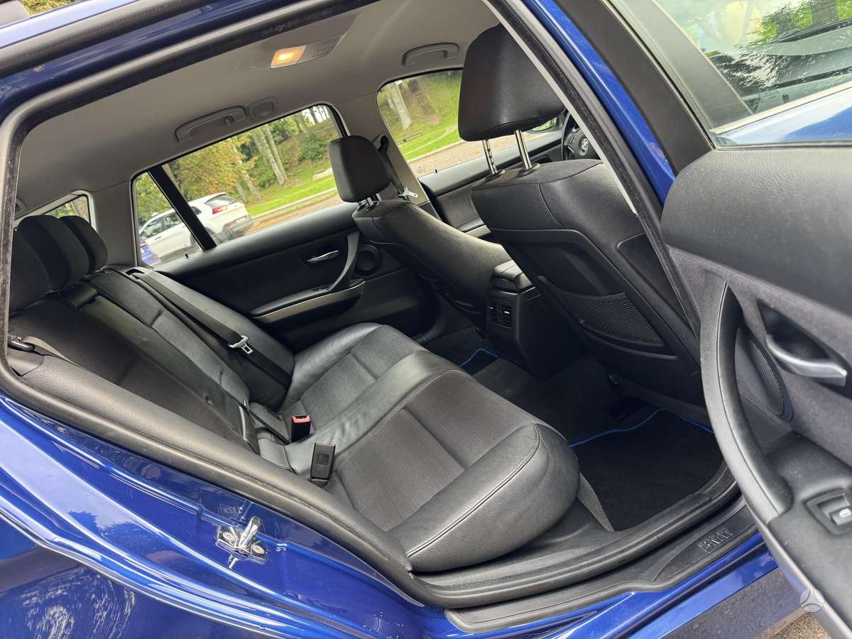 BMW 320, 2.0 l., wagon