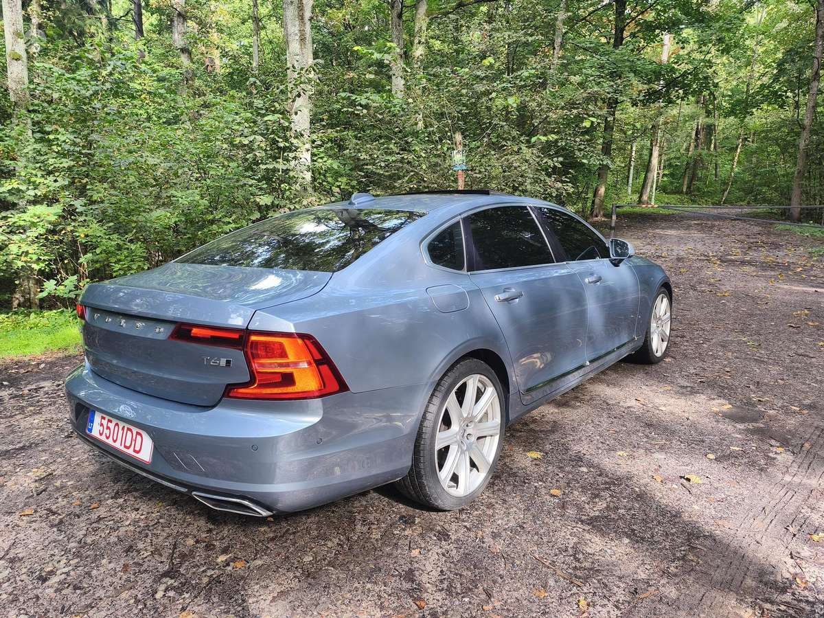 Volvo S90 - 5