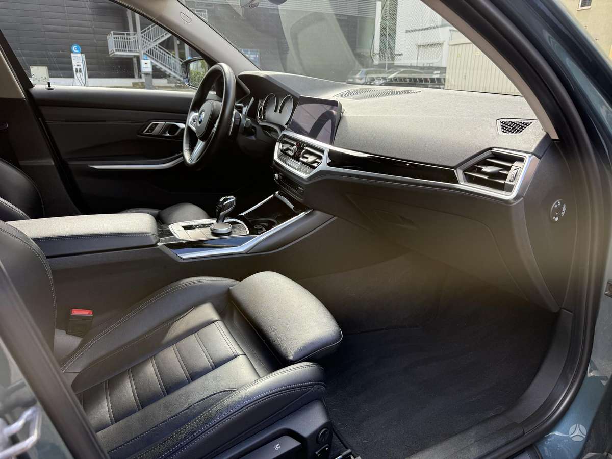 BMW 320, 2.0 l., wagon
