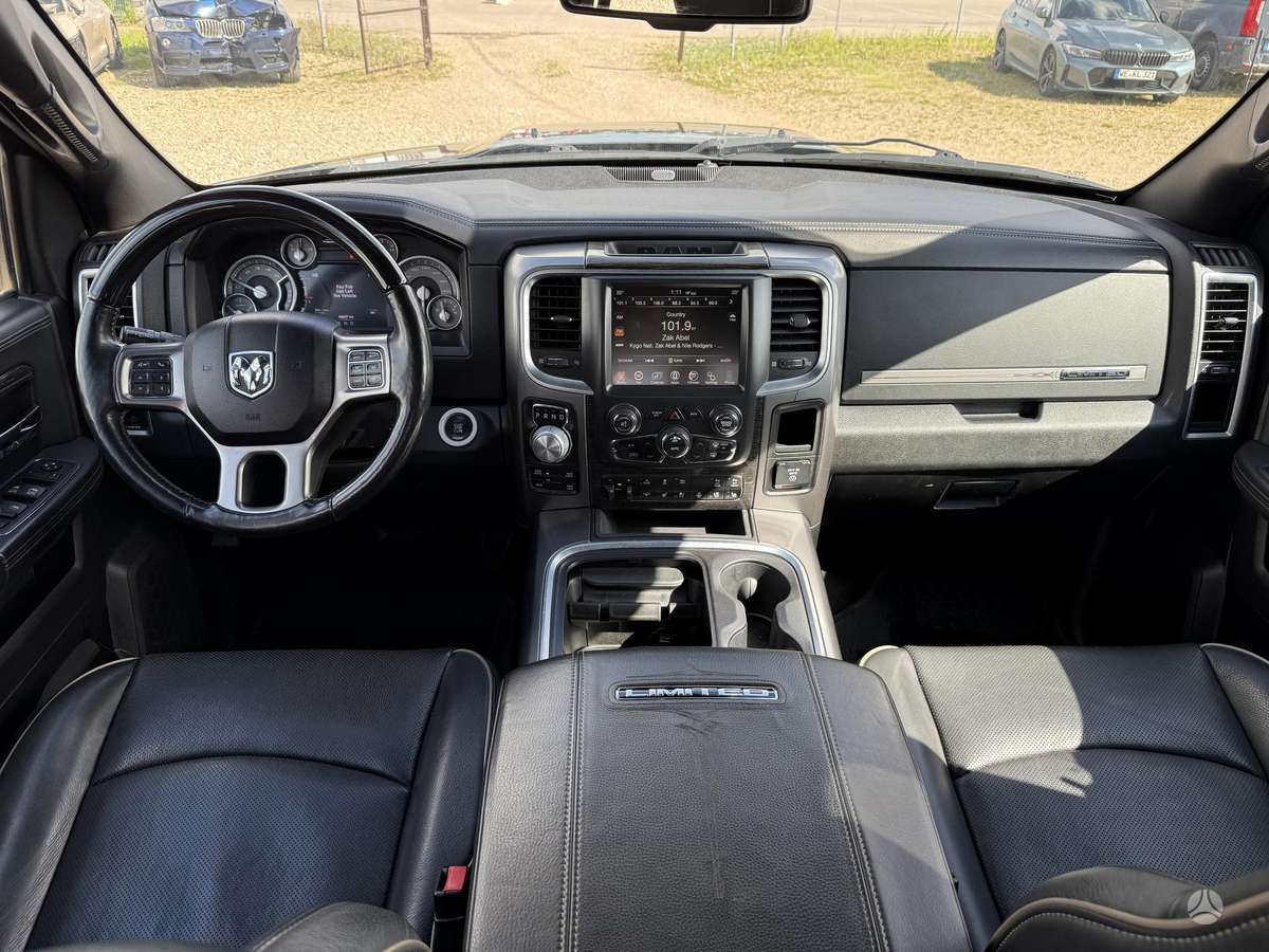 Dodge Ram, 3.0 l., off-road / crossover