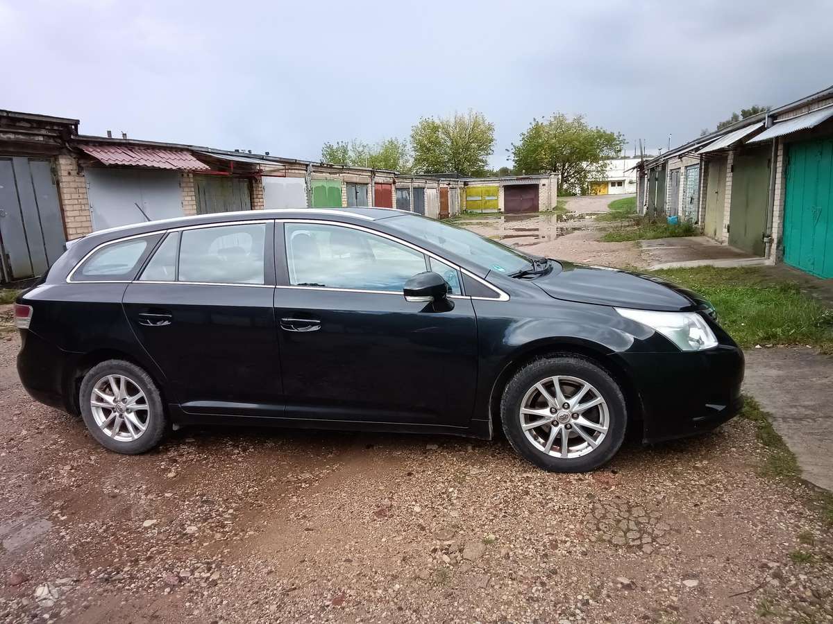 Toyota Avensis, 2.0 l., Универсал